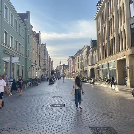 Wohnen Im Historischen Gebaeude Der Kaiserzeit *